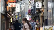 消費税減税で外食離れ加速懸念、酒類メーカーに逆風