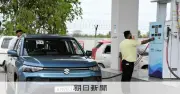 インドで牛ふんバイオガス工場、開所式に酪農家2万5千人