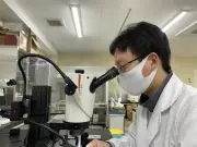 コオロギ昆虫食で倒産の元社長、鳥インフル経口ワクチンで再起目指す