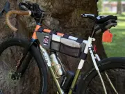 自転車フレームバッグをオーダー製作、リュックから解放される収納術