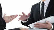 クレーム対応は「説明」より「共感」が最強…相手を話を聞くモードに変える神対応とは
