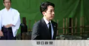 小泉防衛相が靖国参拝、終戦の日に現職閣僚は7年連続