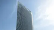 テレビ広告で頂点を築いた電通は、メディアが無限に誕生するネット時代に勝ち続けられるのか 元社員の体験が示すもの
