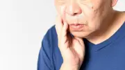 「口腔機能低下症」を防ぐには…40年間で2500人を看取った医師が語る毎日の歯磨きと口腔ケアの重要性