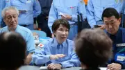 高市首相の睡眠不足投稿、現役医師が指摘する「国にとって危うい」理由