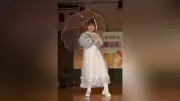 ダウン症のモデル大山輝楽里さん、国内外で活躍 ロンドン・ファッション・ウィーク出演