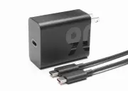 FCNT、最大90W出力対応の純正急速充電器「ACアダプタ a02」を8月27日に発売