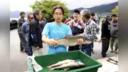 本栖湖でレイクトラウト駆除の釣り大会、10月に1か月間開催