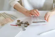 お金が貯まらない人に共通する習慣、元銀行員が指摘する「お金のプロがしないこと5選」後編