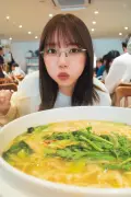 元乃木坂46与田祐希、『週刊少年マガジン』表紙＆巻頭グラビアに登場