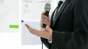 元劇団四季の役者が本番前に実践する緊張を一瞬で消す呼吸法