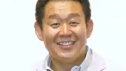元横綱・花田虎上、妻＆娘たちと夏の韓国旅行を満喫 家族4ショットに反響