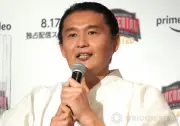 貴乃花光司氏が髪バッサリでイメチェン、ファンから「ダンディ」の声