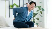 腰痛・膝痛を悪化させる4つのNG習慣と意外な対処法