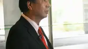 福岡県議会、蔵内議長の辞職勧告決議案を提出 吉松県議が告発