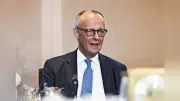 独メルツ首相に辞任論 内閣改造で混乱、不況長引く
