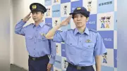 岐阜県警、通気性に優れた夏の制服を導入 警察官の暑さ対策