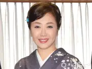 伍代夏子、夏子ガーデンの紫色のぶどう披露「今年の出来はどうかな〜」