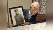 父の遺影抱き孫娘が追悼式参列 戦後８１年、平和への祈り託す