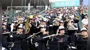 八王子実践アルプス席で姫路市立高が友情演奏、太鼓の皮破れるハプニングも