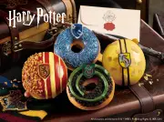 ハリー・ポッター×クリスピー・クリーム、日本初コラボ 4寮ドーナツ&組分け帽子登場