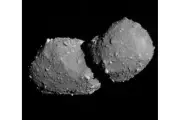 はやぶさ2、小惑星フライバイ史上最接近を達成 表面から約400メートル