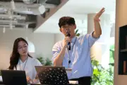 HBA、ベトナム人内定者4人を札幌に招き日本語でAI研修を実施