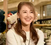 東ちづる、16年前に夫を襲った脳の疾患を語る 現在は障害者手帳3級で車椅子