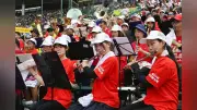 東日大昌平ブラバン、即席編成で約80人に 甲子園で熱演