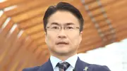「友人がいない」悩む人へ、乙武洋匡が古市憲寿氏の対談を紹介