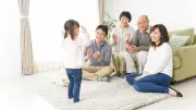 義実家帰省で義父母の見る目が変わる…持参したい「あるアイテム」とは