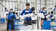 ヒューマノイドが人の動きを学習、民間コンソーシアムが研究拠点を公開