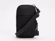 iPhone Pro Max対応のミニマルボディバッグ「A.R.C. Small Crossbody Bag」が8250円で登場