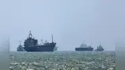 イランとオマーンが共同声明、ホルムズ海峡巡り米国排除の意図明確に