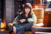 石原さとみ×野木亜紀子、約8年ぶりタッグ！フジ新ドラマ『ポリティカルパン』で政治の金狙う怪盗に