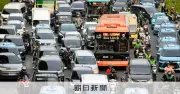 ジャカルタ近郊に高さ50メートルのゴミ山、渋滞損失は年間1兆円に
