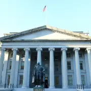 日米協調介入28年ぶり、円買い介入の裏に米国債市場への懸念