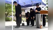 終戦の日、鹿児島市で献花 式典は10月に統合し負担軽減
