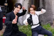 『仮面ライダーゼッツ』オフショット解禁 曽野舜太の素顔＆CODEエージェント集結