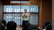 カリタス女子高校生、ビブリオバトル県予選でイシグロ作品紹介