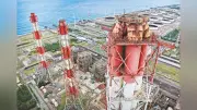 鹿島火力発電所の解体進む、ドローンで捉えた撤去作業の最前線