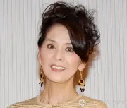 柏木由紀子（78）、インスタグラムで手作りドライカレーを披露、鮮やかな赤のロングカーディガン姿に「お似合い」絶賛の声