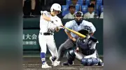 霞ヶ浦・村上主将、中京の鈴木から技ありの勝ち越し2点二塁打