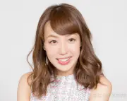 川崎希、家族5人で誕生日ディズニー満喫「素敵な家族 素敵な笑顔!!」