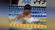 慶応・山崎隼翔、圧倒の泳ぎで自己ベストV「1年生2冠」へまず1勝…男子200m平泳ぎ