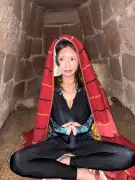 軽トラ女子・三田悠貴、古代サウナ「からふろ」で大汗かく