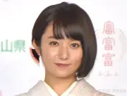 木村文乃、道頓堀川にまさかの潜水！朝5時40分から清掃に参加、財布数個を発見して「撮れ高ありました」