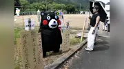 くまモンかかしが「熊本は負けんばい！」とエール 丹波かかし祭り