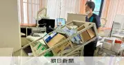 最大震度7の熊本地震、八代の病院で患者を6階へ担ぎ上げる場面も　断水続き透析短縮や薬減量、県外転院も