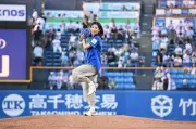 黒島結菜、人生初の始球式でノーバン投球！「出来栄えは97点くらい」